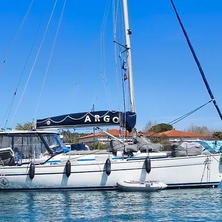 Argo Iii Sailing Yacht Skiathos stad